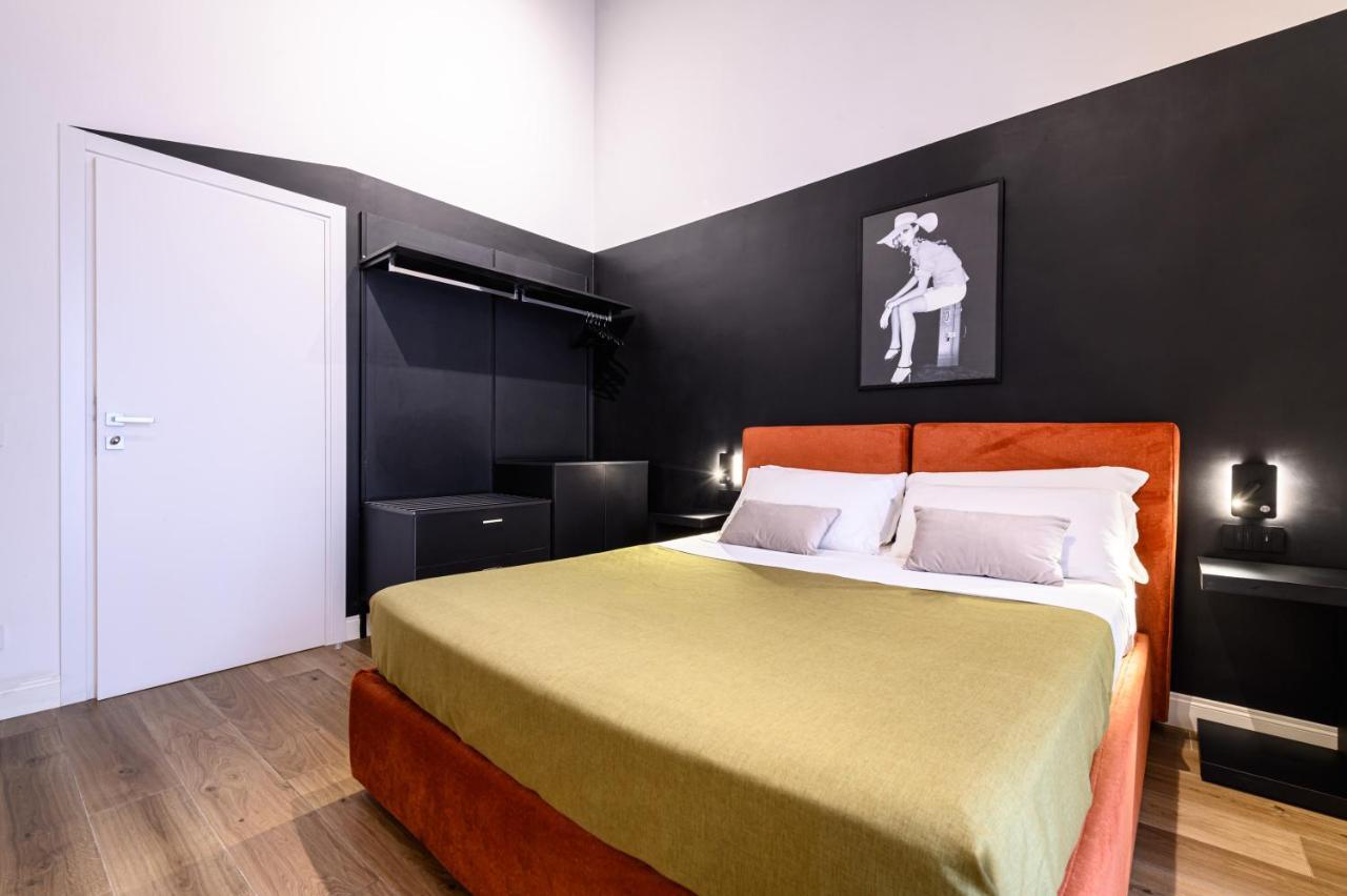 Interno Barocco Hotel Napels Buitenkant foto