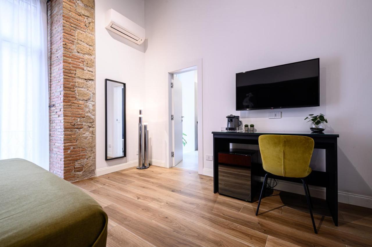Interno Barocco Hotel Napels Buitenkant foto