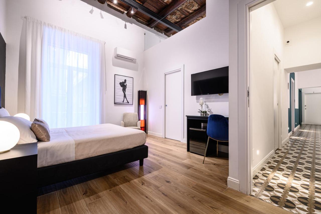 Interno Barocco Hotel Napels Buitenkant foto