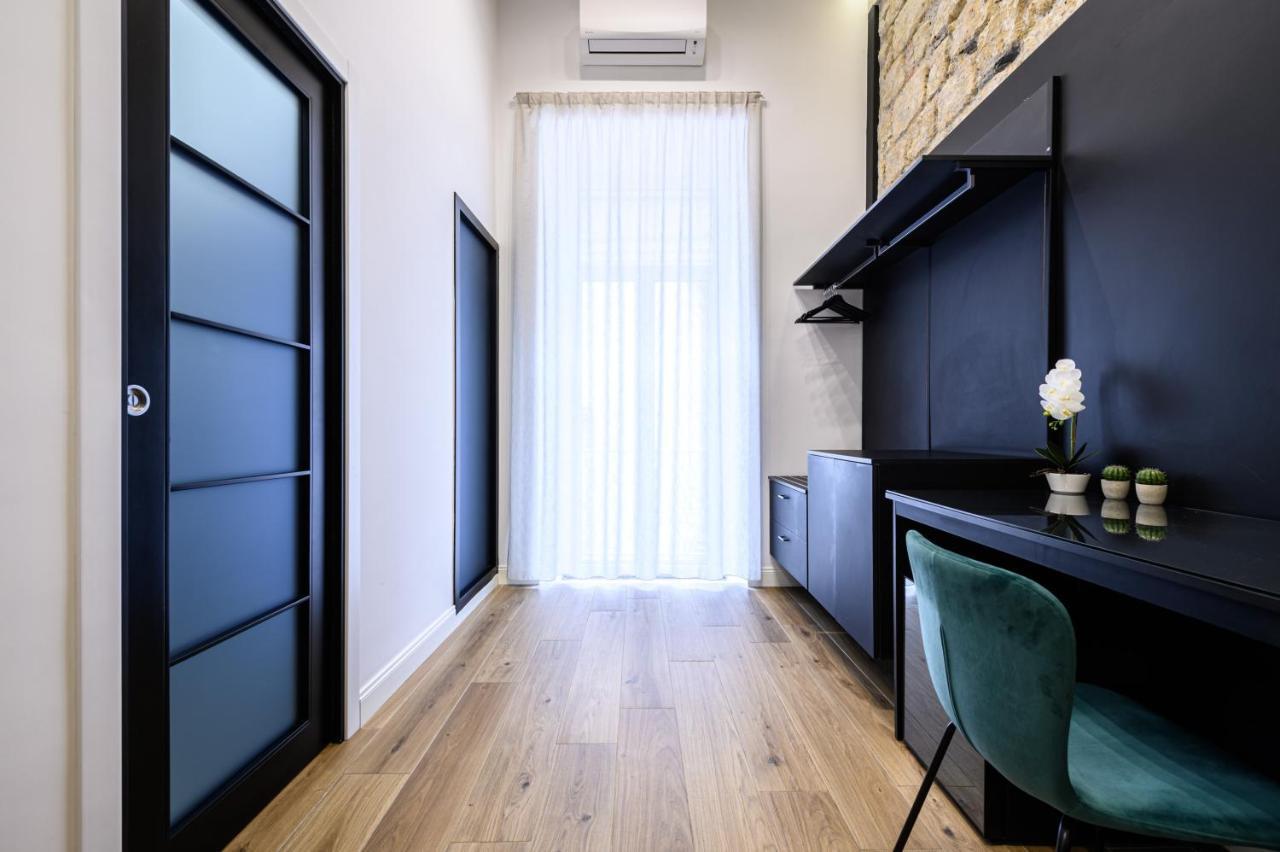 Interno Barocco Hotel Napels Buitenkant foto